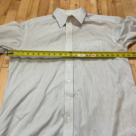 Roundtree & Yorke Gold Label 80’s Non-Iron Dobby Pinstripe Dress Shirt - Picture 6 of 6